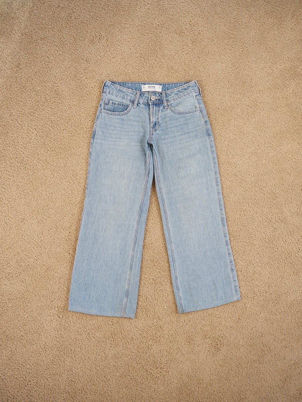 Hollister Pale Blue Wide-Leg Low Rise Baggy Jeans